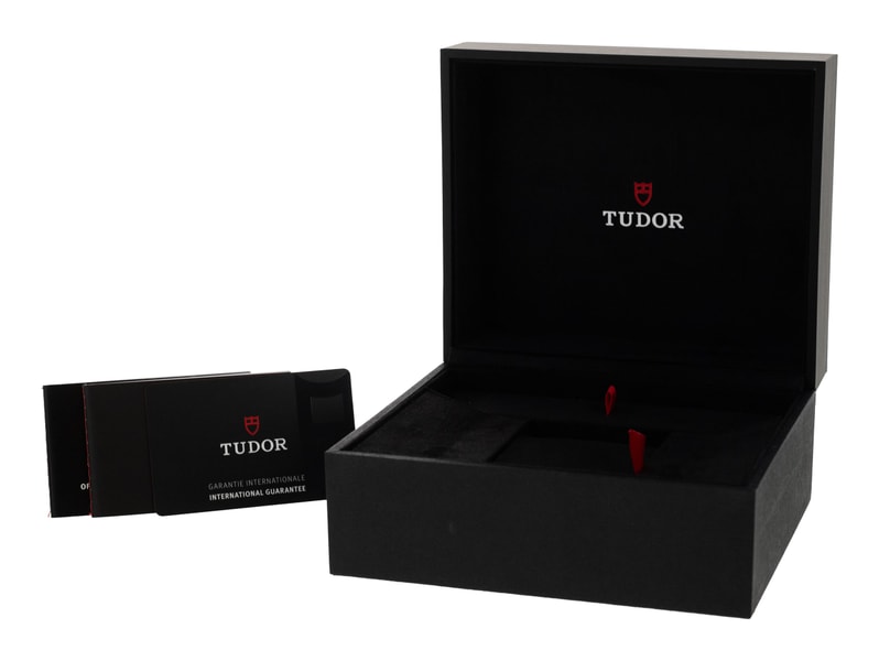 Tudor Black Bay GMT M79830RB-0001